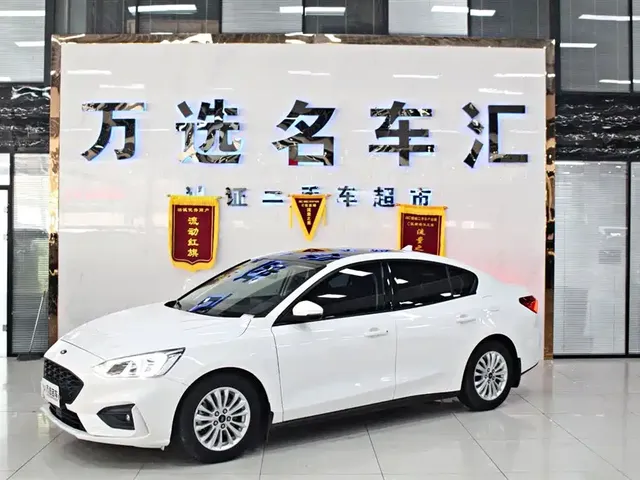 Ford Focus 2019 Sedan EcoBoost 180 Automatic Fengchao