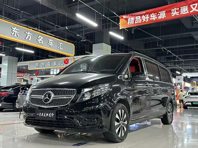 Mercedes-Benz Vito 2023 2.0T Elite 7-Seater