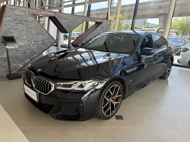 BMW 5 Series (Import) 2022 530i Style Edition M Sport Package