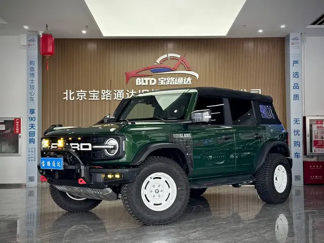 Ford Bronco 2024 2.3T Everglades