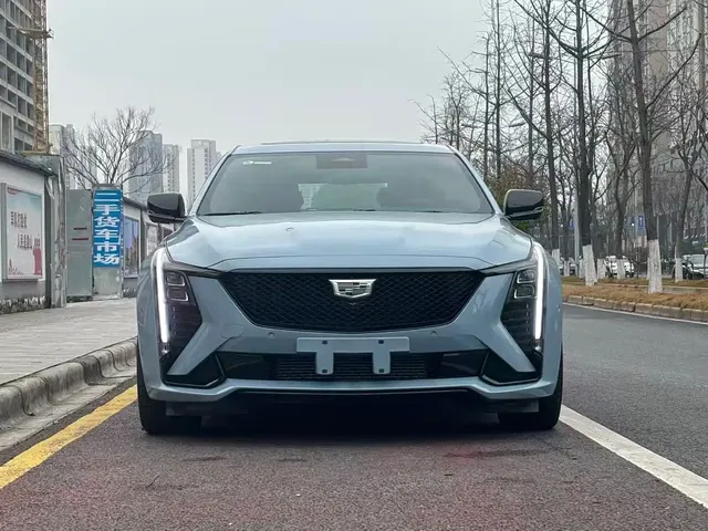 Cadillac CT5 2025 Model 28T Track Performance Edition + Peak Track Package