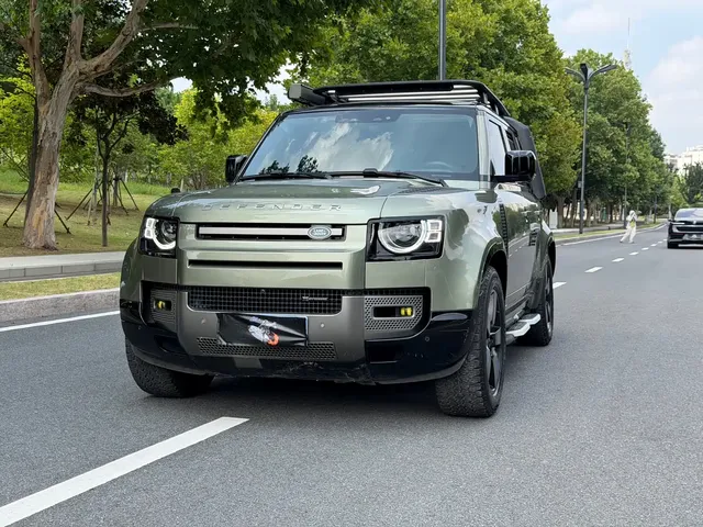 Land Rover Defender 2022 110 P400 Dark Special Edition