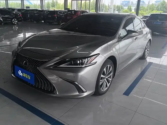 Lexus ES 2020 200 Excellence