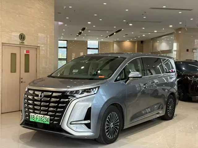 Denza D9 2022 DM-i 970 AWD Flagship