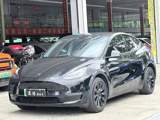 Tesla Model Y 2022 Facelift Long Range All-Wheel Drive Version