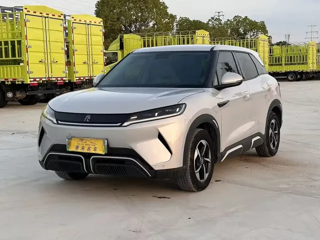 BYD Yuan UP 2024 401KM Leading Edition