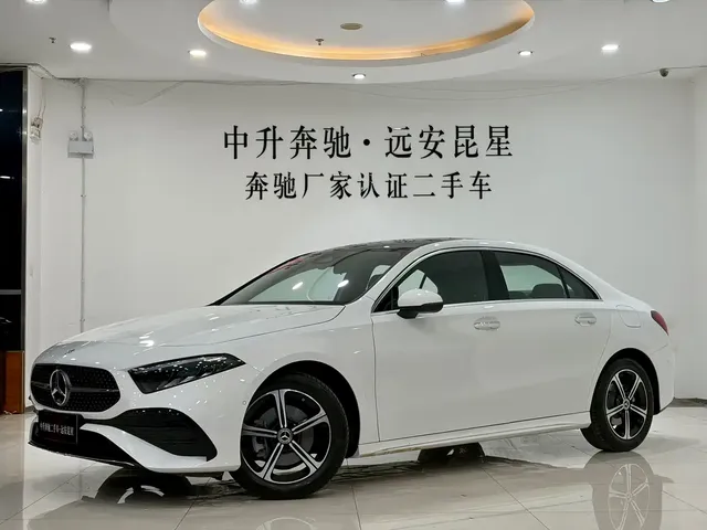 Mercedes-Benz A-Class 2025 Facelift A 200 L Fashion Edition