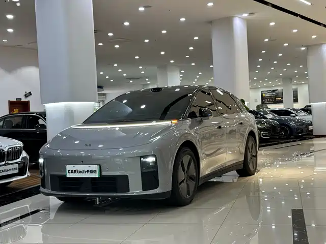 Li Auto i6 2025 2WD Base Model