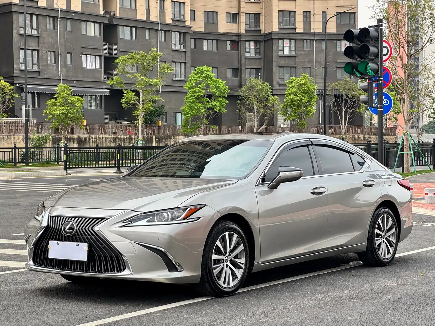 Lexus ES 2020 200 Excellence