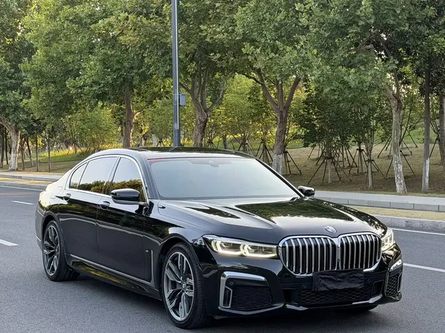 BMW 7 Series 2021 Model 730Li M Sport Package