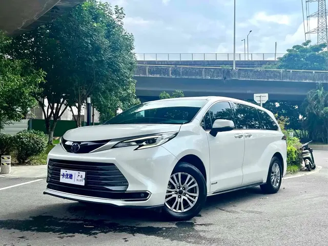 Toyota Sienna 2021 2.5L Hybrid Premium Edition
