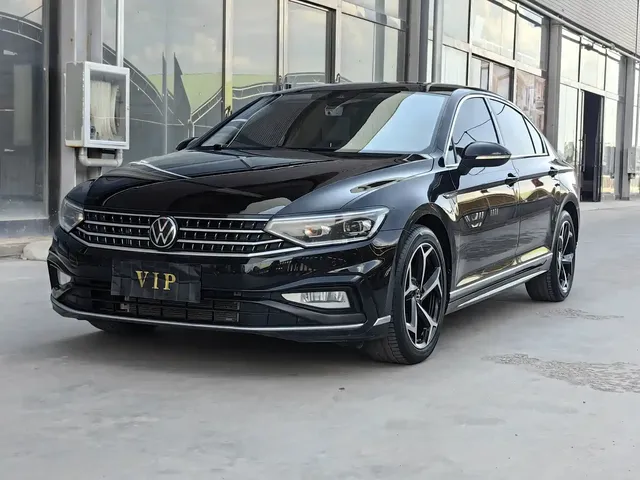 Volkswagen Magotan 2023 Model 2 Million Commemorative Edition 330TSI DSG Luxury