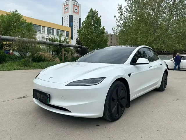 Tesla Model 3 2023 Long Range All-Wheel Drive
