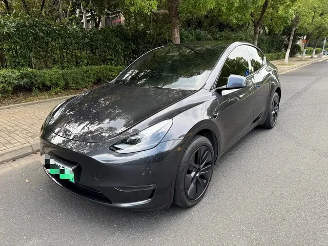 Tesla Model Y 2024 Long Range AWD