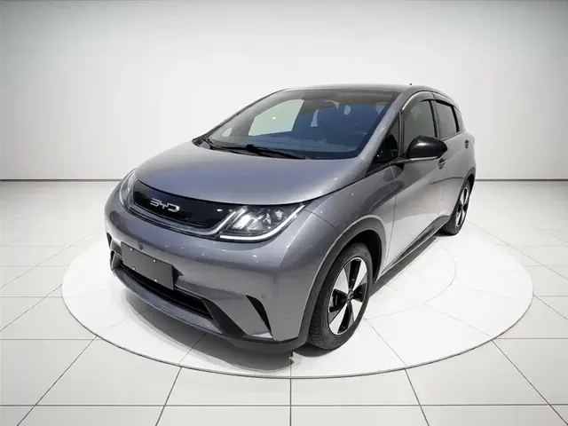 BYD Dolphin 2023 420km Fashion Edition
