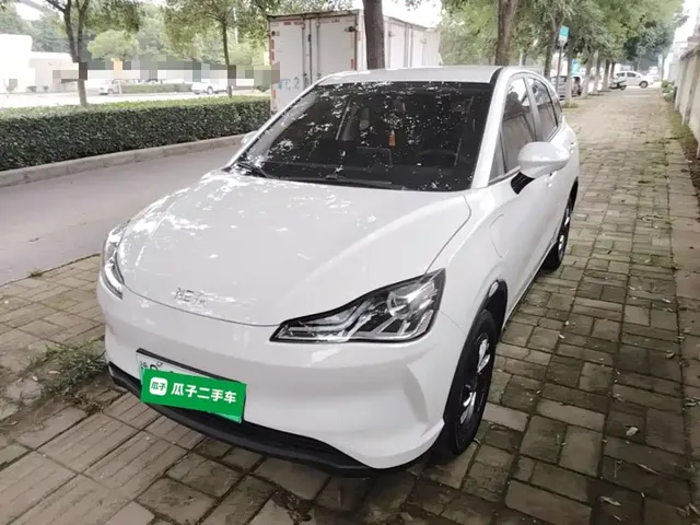 Nezha Auto Nezha V 2021 Standard Range Entertainment Edition