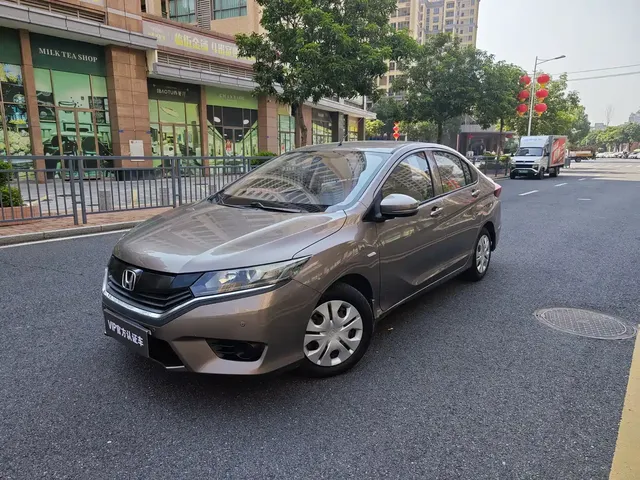 Honda Greiz 2016 1.5L CVT Classic Edition