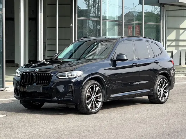 BMW X3 2022 xDrive30i Leading M Night Package