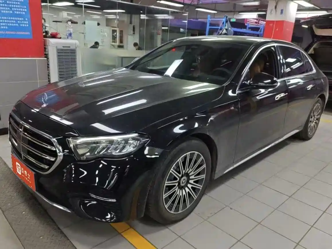 Mercedes-Benz E-Class 2025 E 260 L