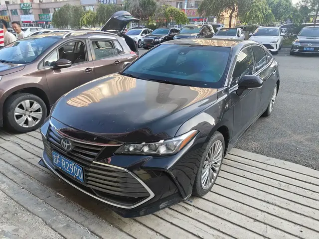 Toyota Avalon 2019 Hybrid 2.5L XLE Premium Edition China V
