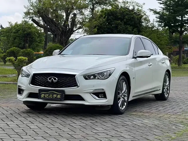 Infiniti Q50L 2018 2.0T Premium Edition (China VI)