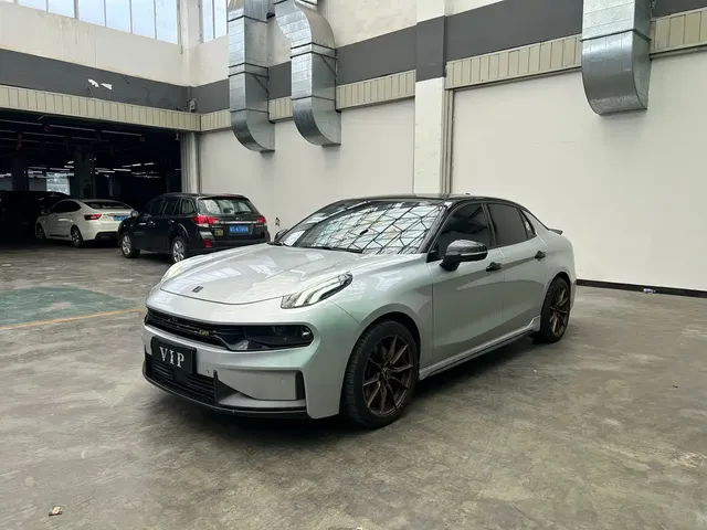 Lynk & Co 03 2020 03+ 2.0TD Auto Wind Master Edition