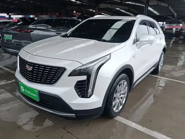 Cadillac XT4 2022 28T FWD Premium
