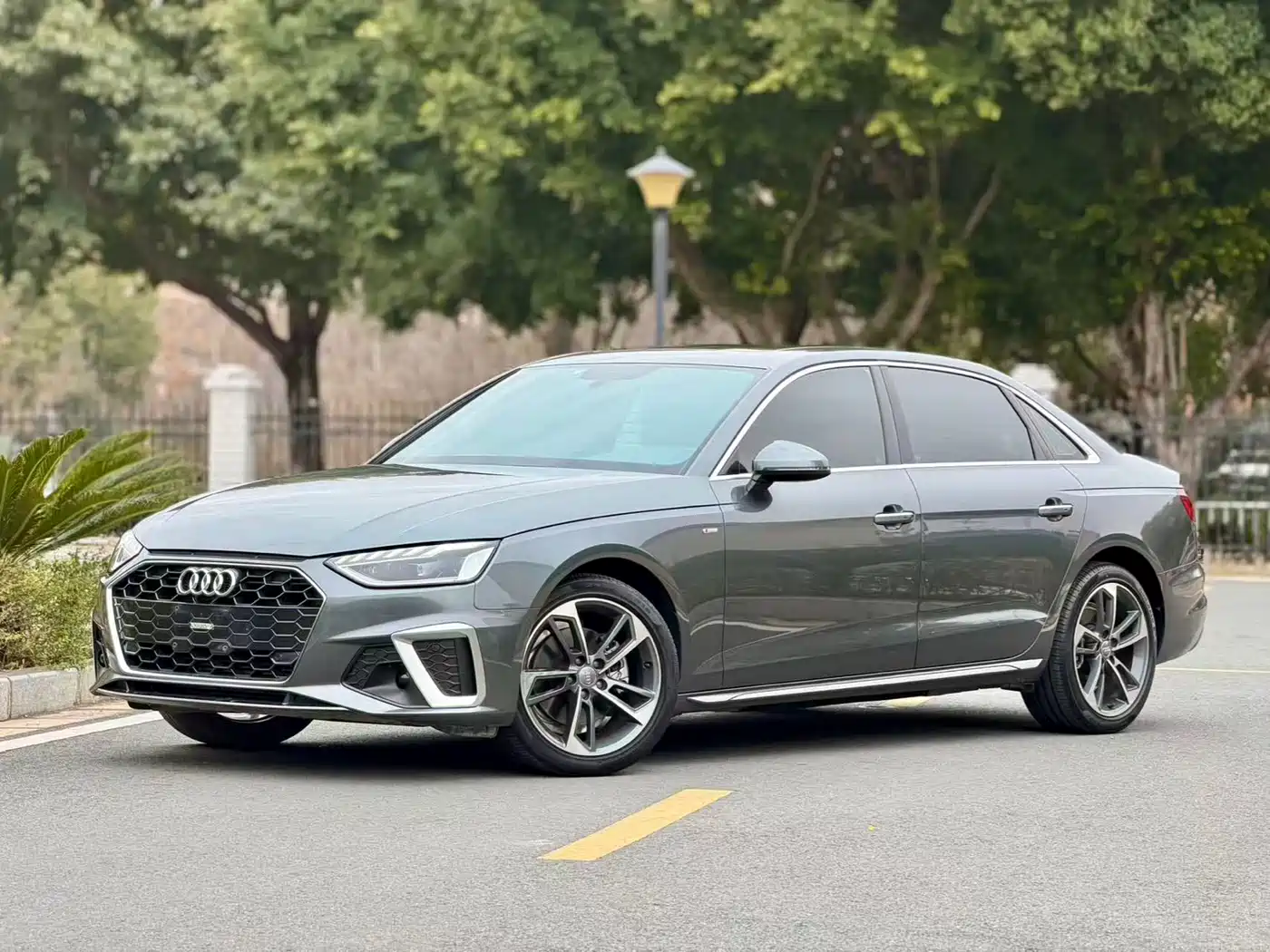 Audi A4L 2022 40 TFSI Fashion Dynamic