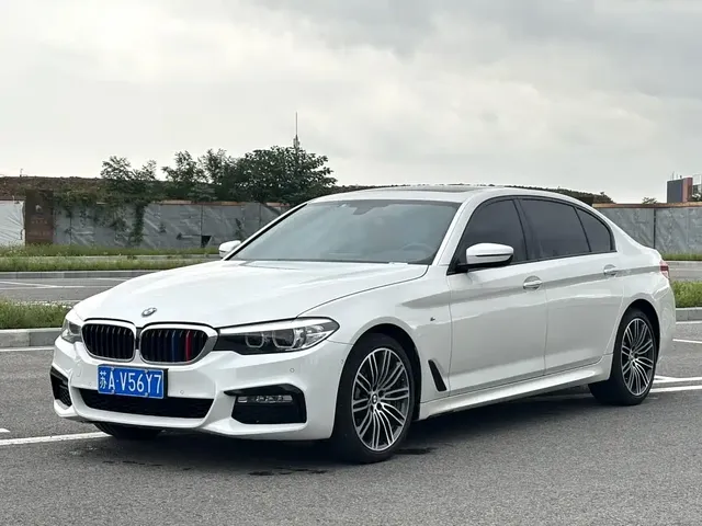 BMW 5 Series 2018 Facelift 530Li Leading M Sport Package