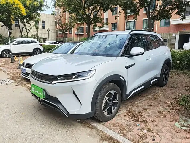 BYD Yuan UP 2024 401KM Leading Edition