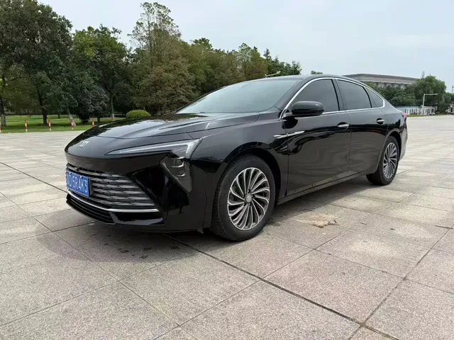 Buick LaCrosse 2023 28T Premium Edition