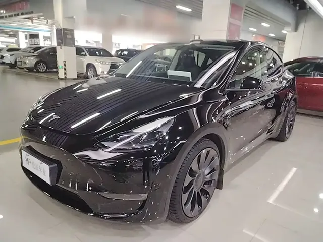 Tesla Model Y 2023 High Performance All-Wheel Drive Edition