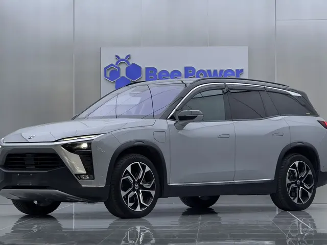 NIO ES8 2020 415KM Signature Edition 6-Seater