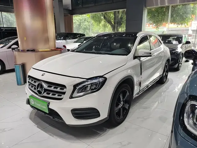 Mercedes-Benz GLA 2019 GLA 200 Fashion