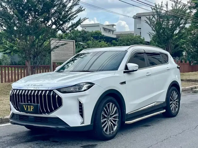 Jetour X70 PLUS 2023 1.6T DCT Champion 7-seater