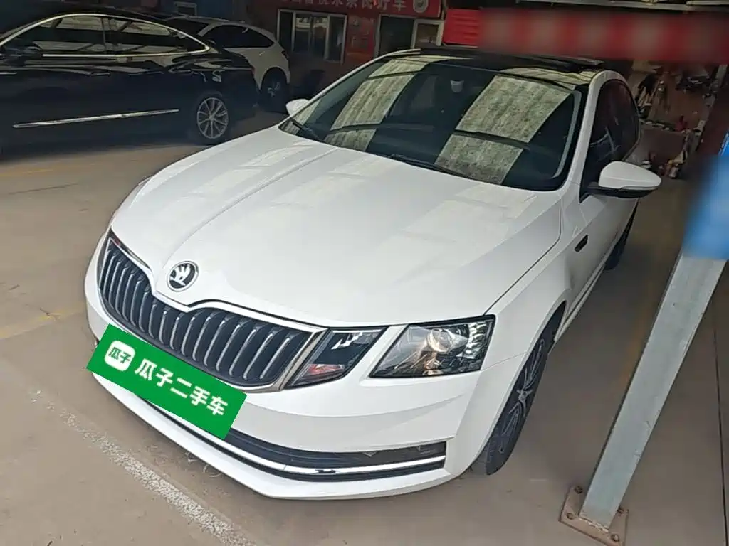 Škoda Octavia 2019 1.5L Automatic Smart Luxury China VI