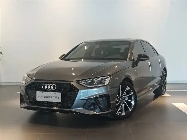 Audi A4L 2023 40 TFSI Luxury Sport