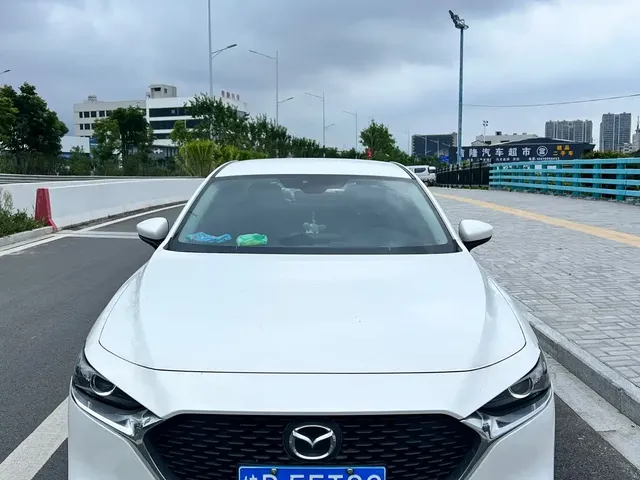 Mazda 3 Axela 2022 Mazda3 2.0L Automatic Sport Edition