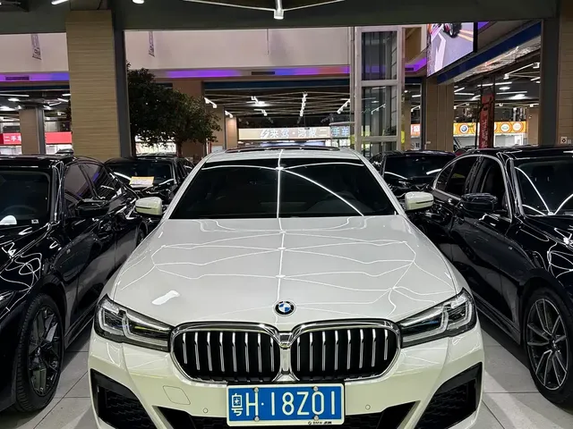 BMW 5 Series 2022 525Li M Sport Package
