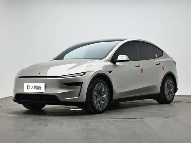 Tesla Model Y L 2025 Facelift Long Range AWD