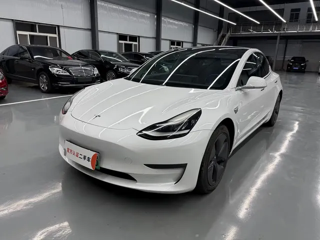 Tesla Model 3 (Import) 2019 Long Range All-Wheel Drive Edition