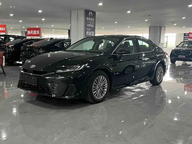 Toyota Camry 2026 Hybrid 2.0HE Elite Edition