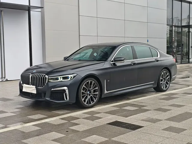 BMW 7 Series 2019 740Li xDrive Executive M Sport Package