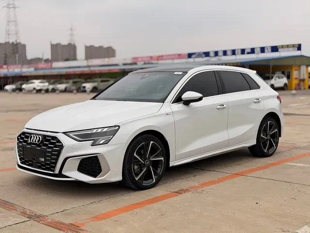 Audi A3 2023 Sportback 35 TFSI Fashion Sport