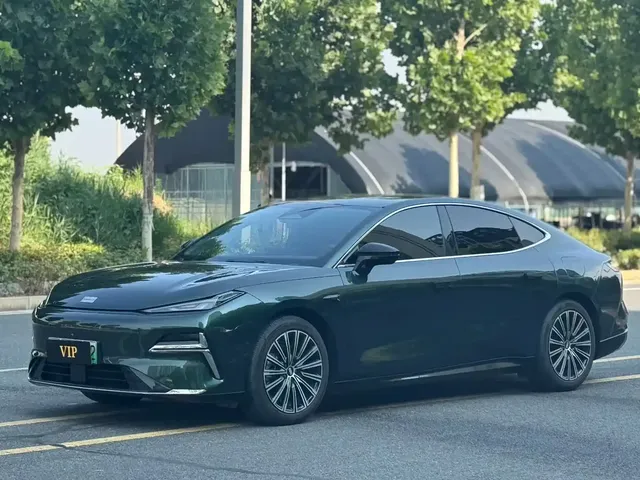 Geely Galaxy Xingyao 8 2025 Model 130km EM-i Flagship Edition