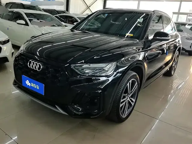 Audi Q5L 2024 Model 40 TFSI Luxury Dynamic