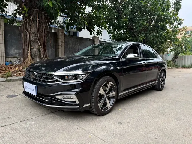 Volkswagen Magotan 2023 Model 2 Million Commemorative Edition 330TSI DSG Luxury