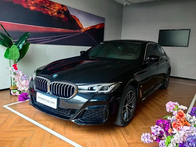 BMW 5 Series 2022 Model Second Facelift 525Li Luxury Package