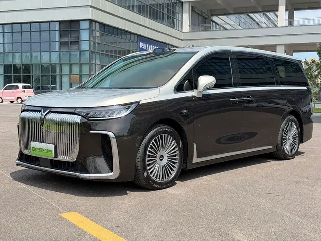 Voyah Auto Voyah Dreamer 2025 PHEV AWD Flagship Qian Kun Edition