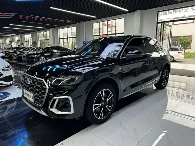 Audi Q5L 2024 Model 40 TFSI Fashion Dynamic